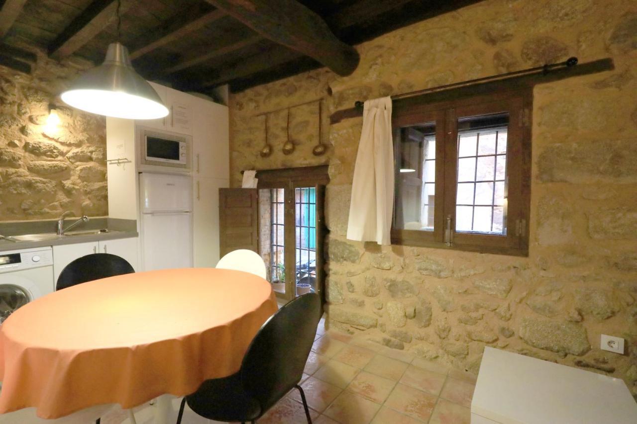 Apartament Rurales Casa De Escudos