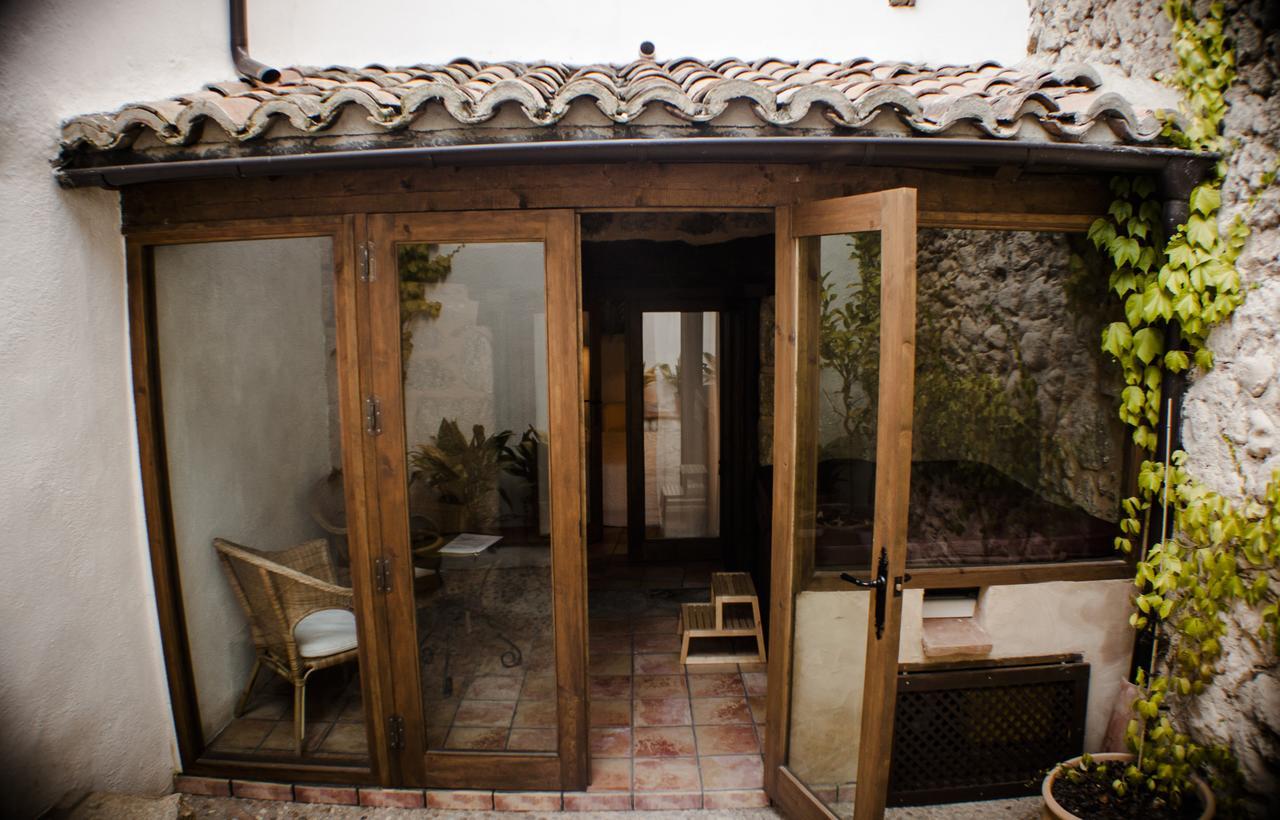 Apartament Rurales Casa De Escudos *